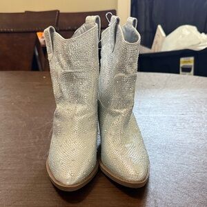Sparkling Silver Women's Cowboy Boots